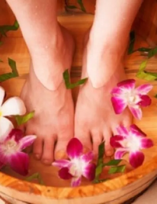 Dầu nóng chân/đá nóng + vai & lưng