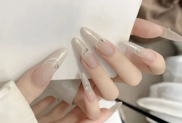 Vì Sao Khách Hàng Ngày Càng Ưa Chuộng Dịch Vụ Nail – Chăm Sóc Móng Trọn Gói Tại Lisa Nail?