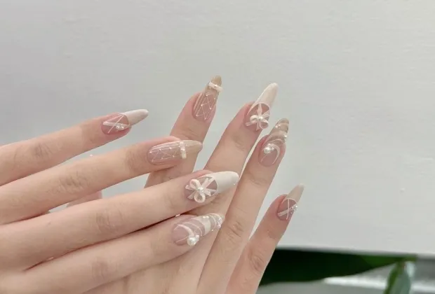 Top màu nail hot trend 2025 – Nàng nên thử ngay!