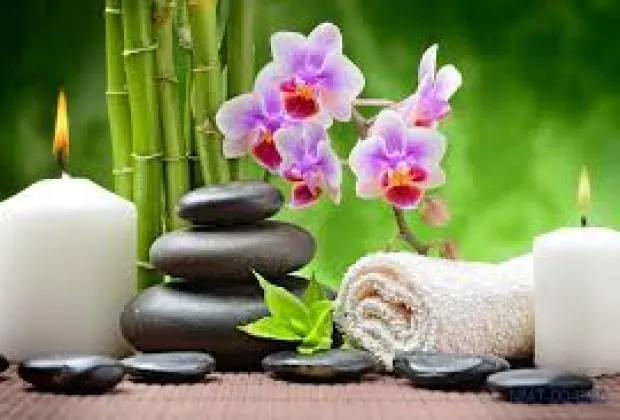 Hot Stone Massage tại TP.HCM – Liệu pháp thư giãn sâu cho du khách quốc tế